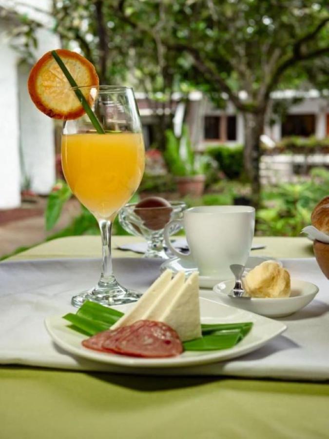 Twin Hotel Galápagos by Rotamundos Puerto Ayora  Esterno foto