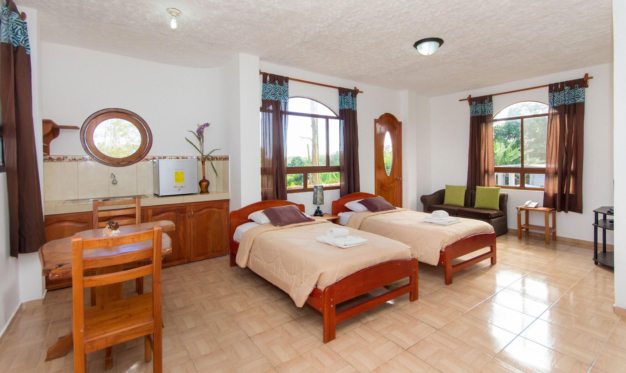 Twin Hotel Galápagos by Rotamundos Puerto Ayora  Esterno foto