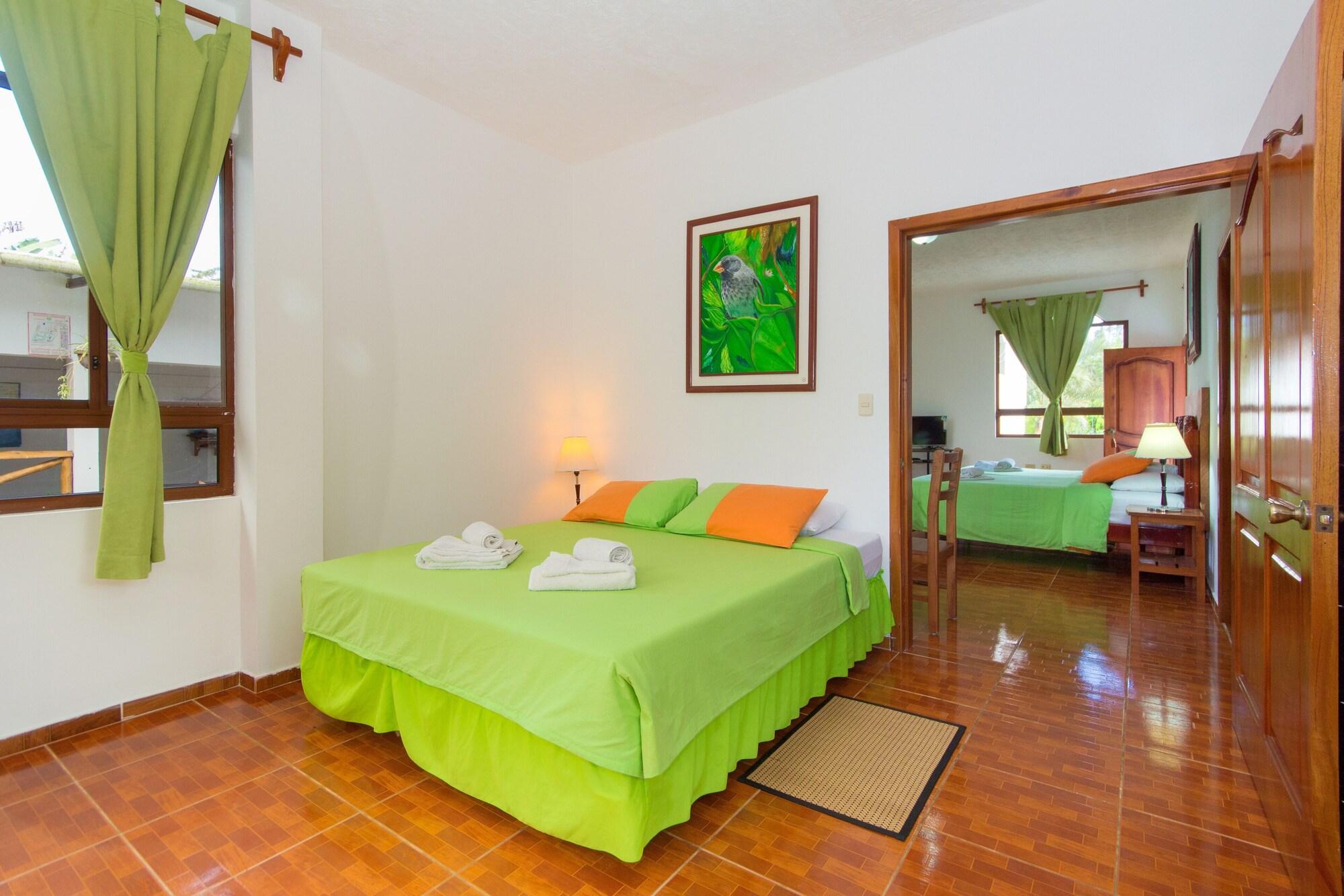 Twin Hotel Galápagos by Rotamundos Puerto Ayora  Esterno foto