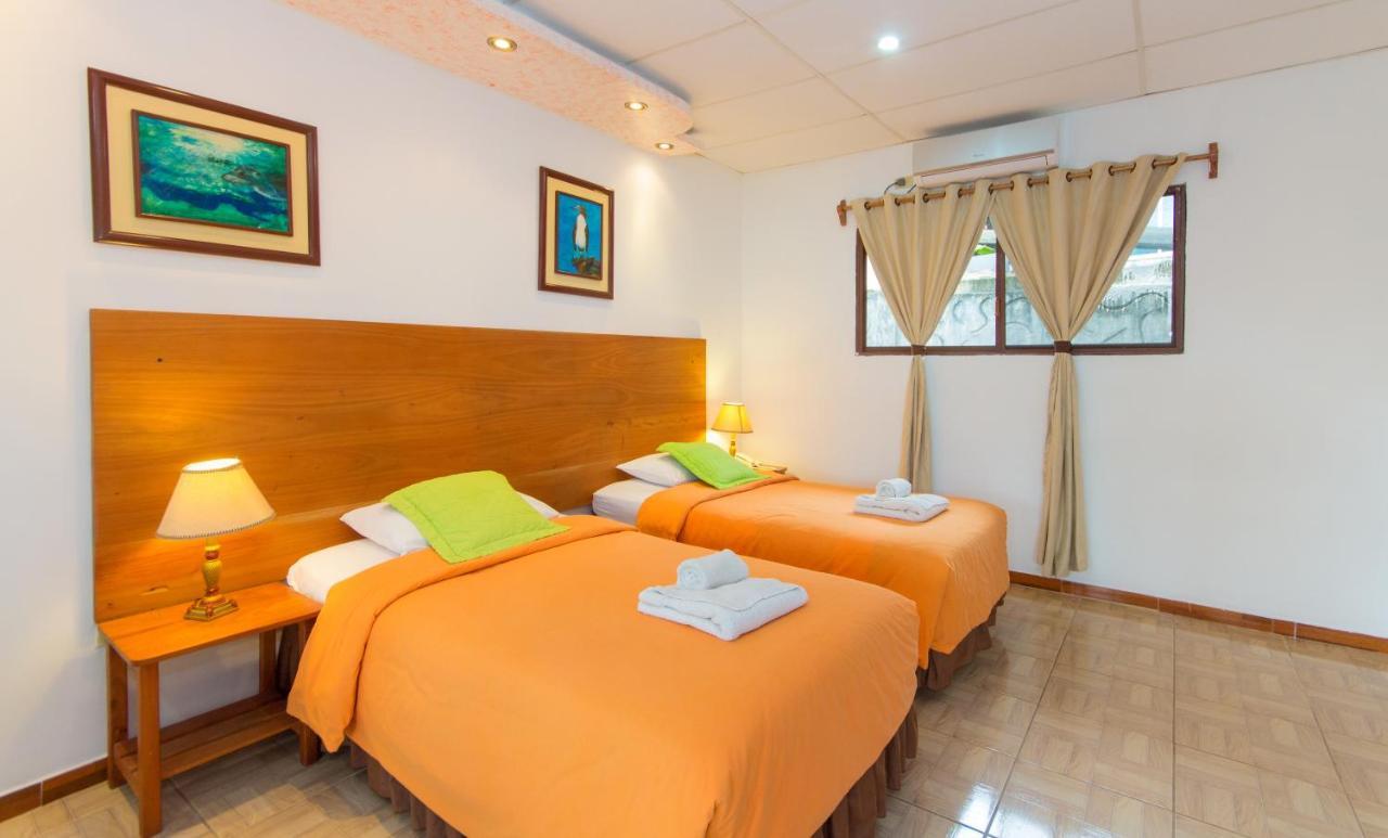 Twin Hotel Galápagos by Rotamundos Puerto Ayora  Esterno foto