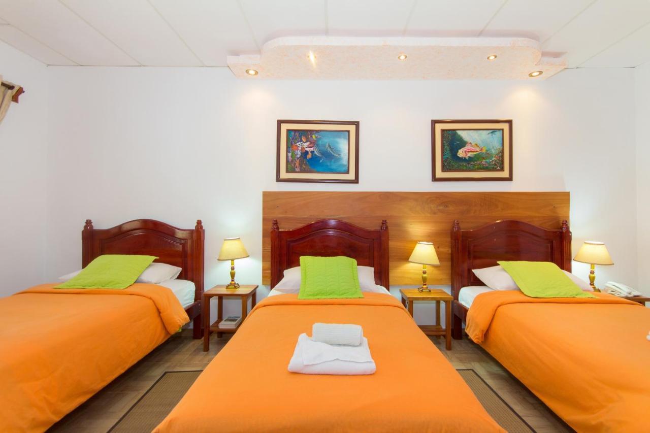 Twin Hotel Galápagos by Rotamundos Puerto Ayora  Esterno foto